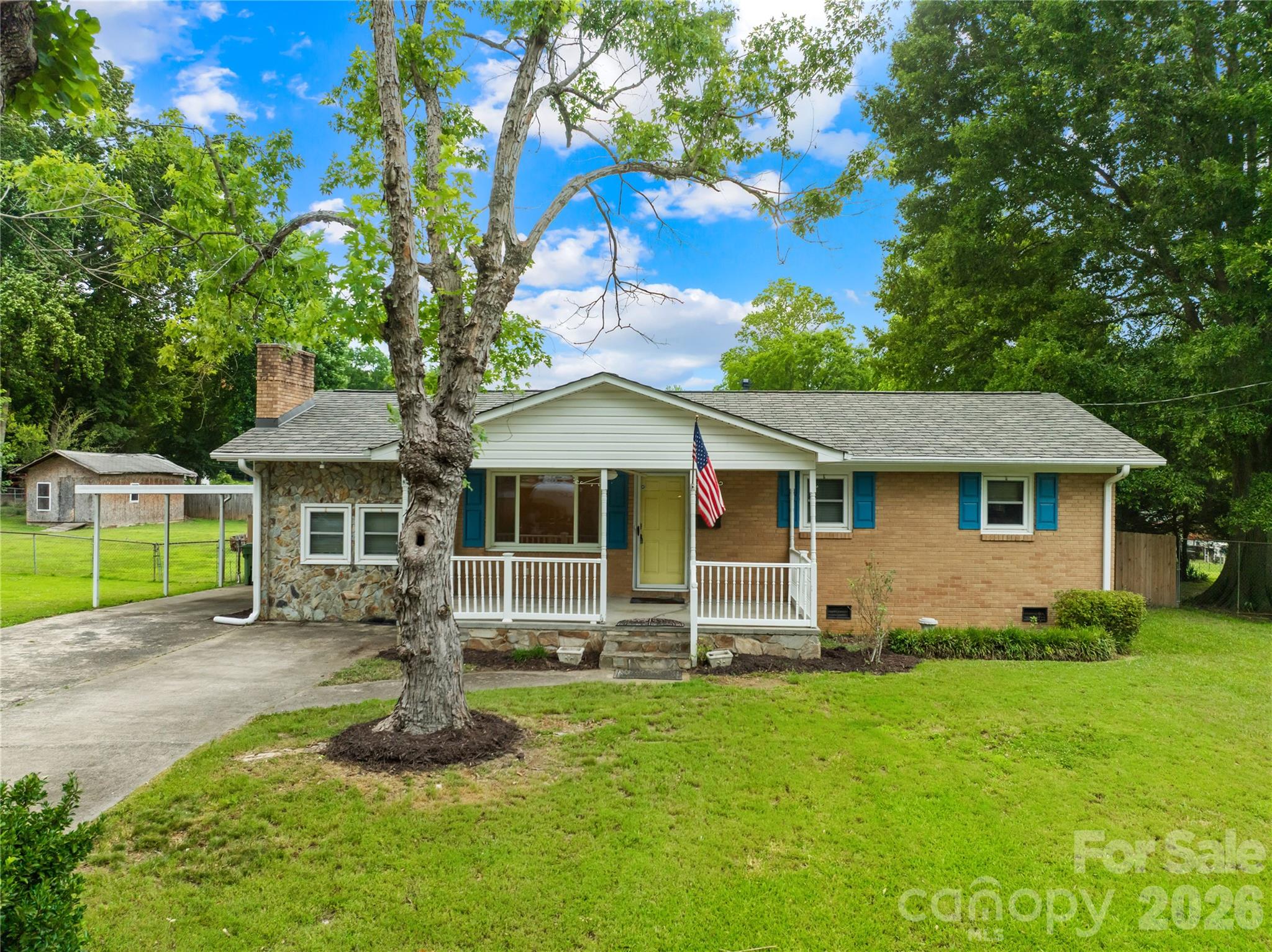 205 Gaddis Drive, Mount Holly NC 28120