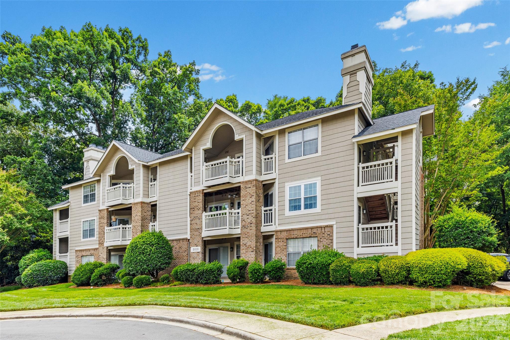 5013 Sharon Road Unit L, Charlotte NC 28210