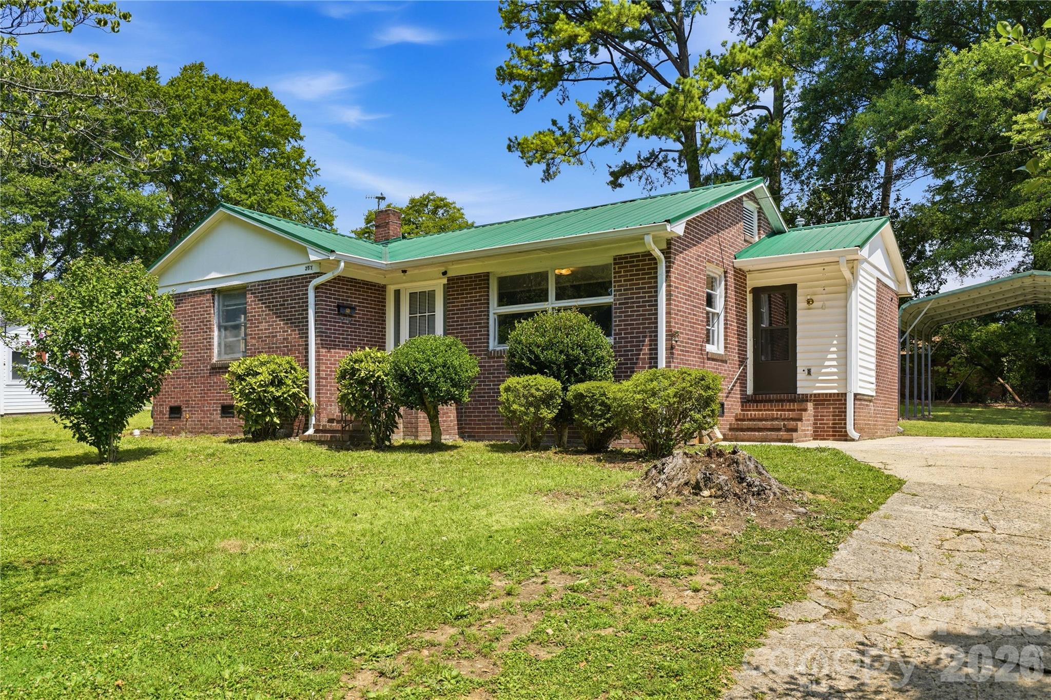 307 Dutchman Avenue, Mount Holly NC 28120