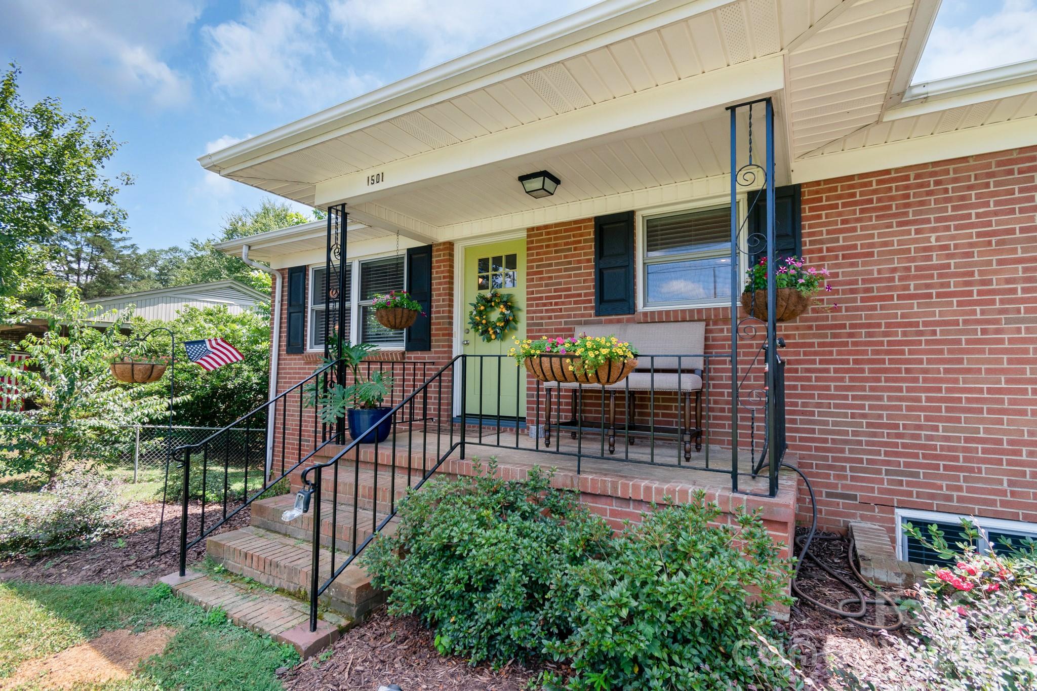 1501 Old Hickory Grove Road, Mount Holly NC 28120