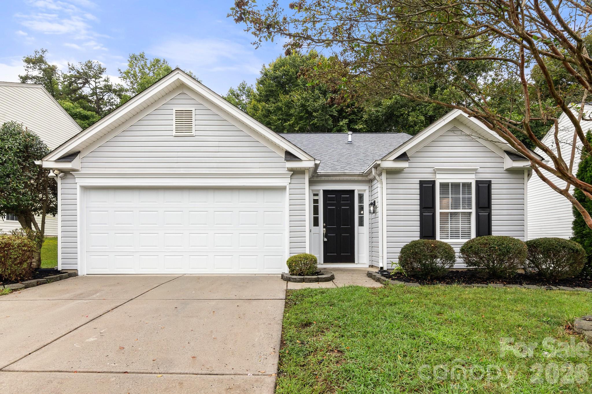 1940 Waters Trail Drive, Charlotte NC 28216