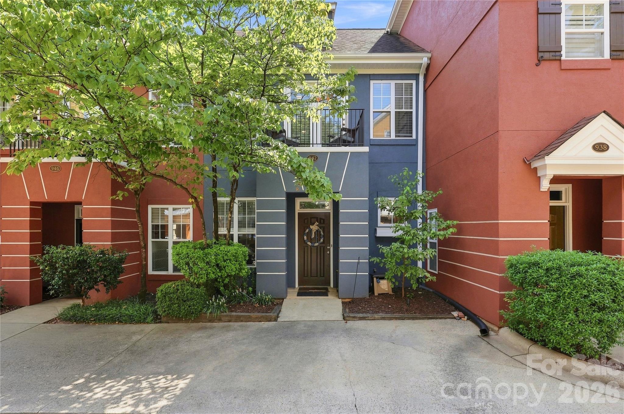 942 Hawthorne Bridge Court, Charlotte NC 28204