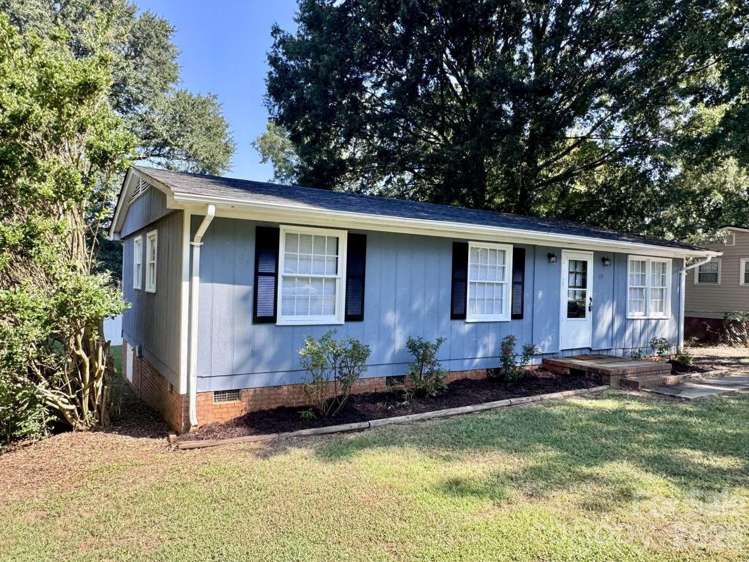 99 N Mcginnis Place, Mount Holly NC 28120