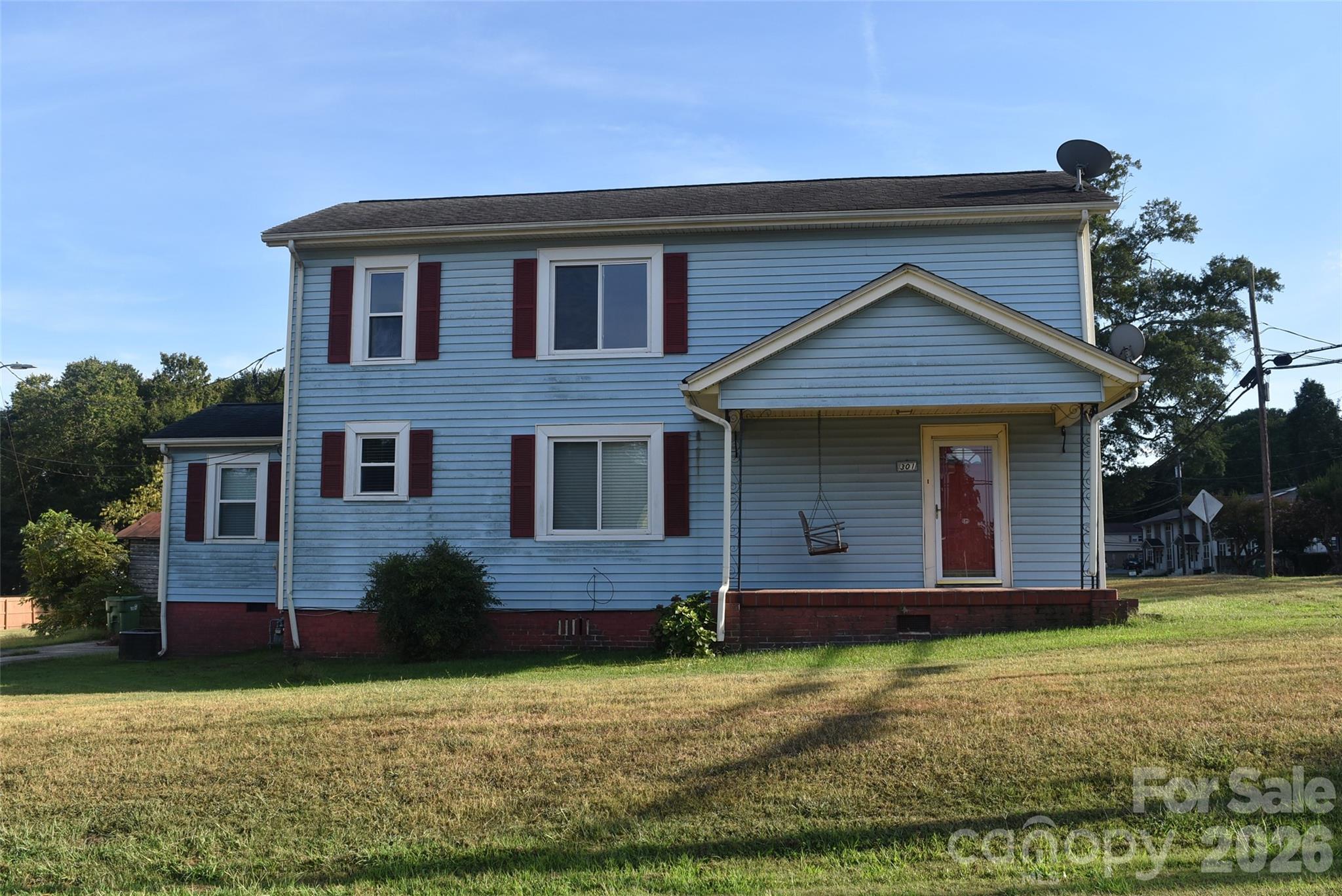 301 Highland Street, Mount Holly NC 28120