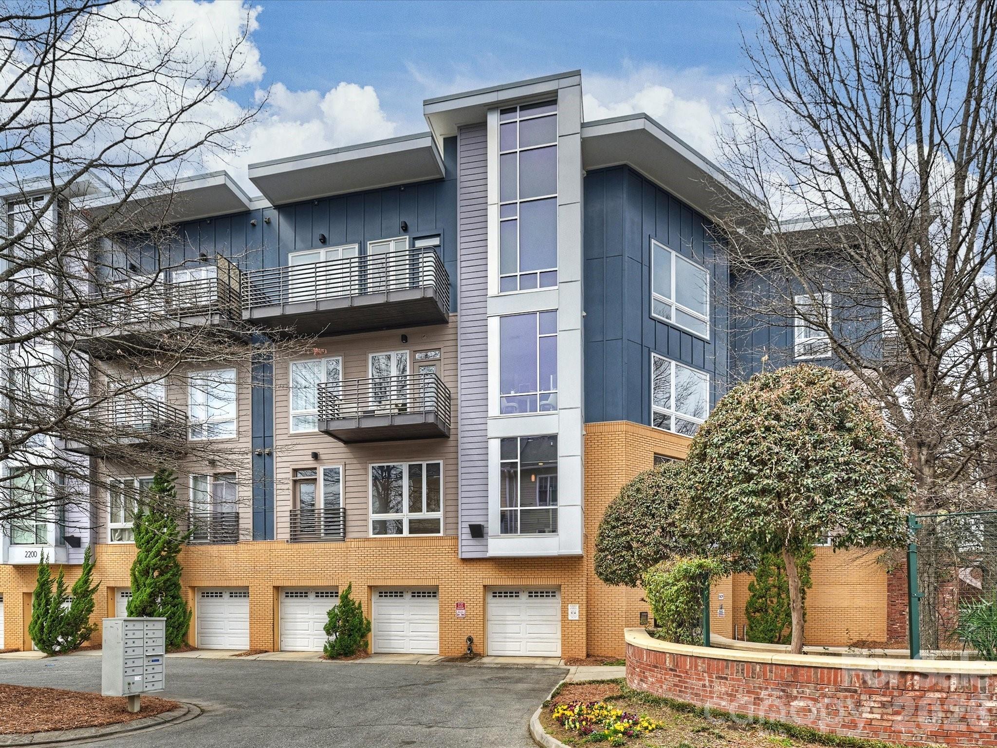 2200 Lyndhurst Avenue Unit 102, Charlotte NC 28203