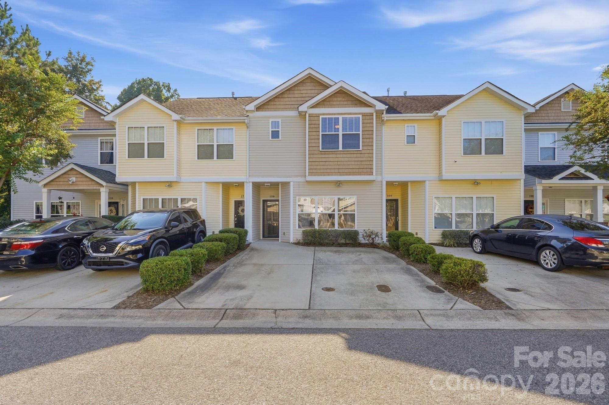 108 St Vincent Place, Mount Holly NC 28120
