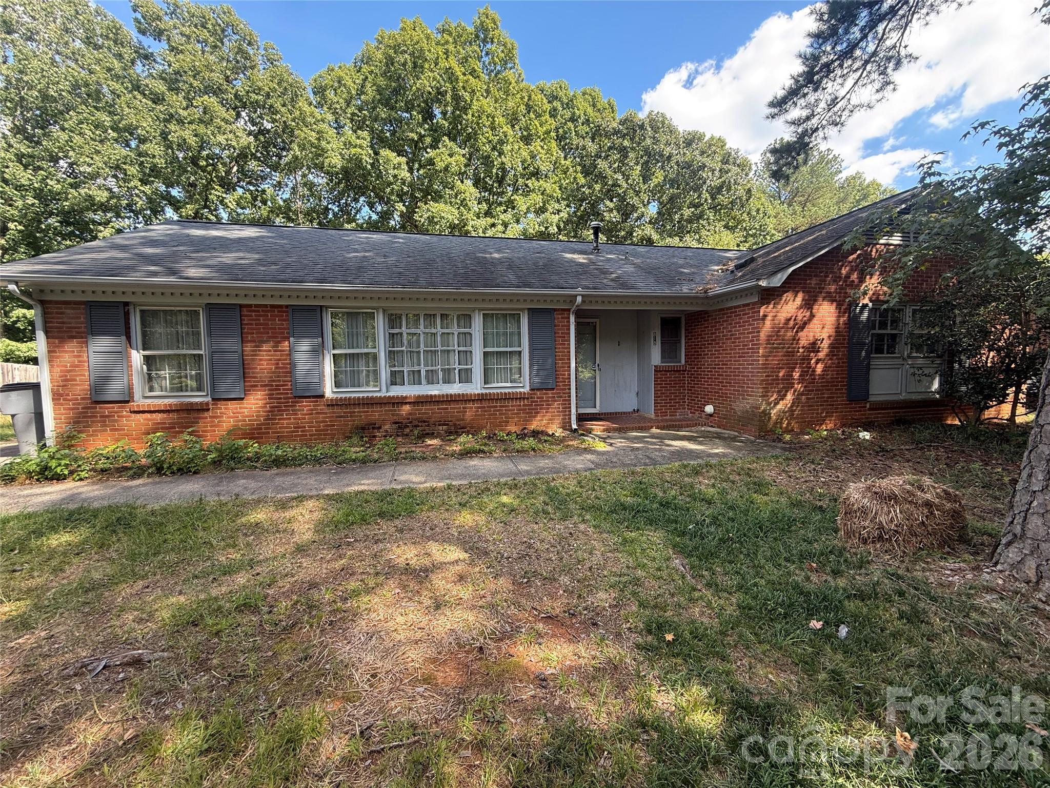 818 McLaughlin Drive, Charlotte NC 28212