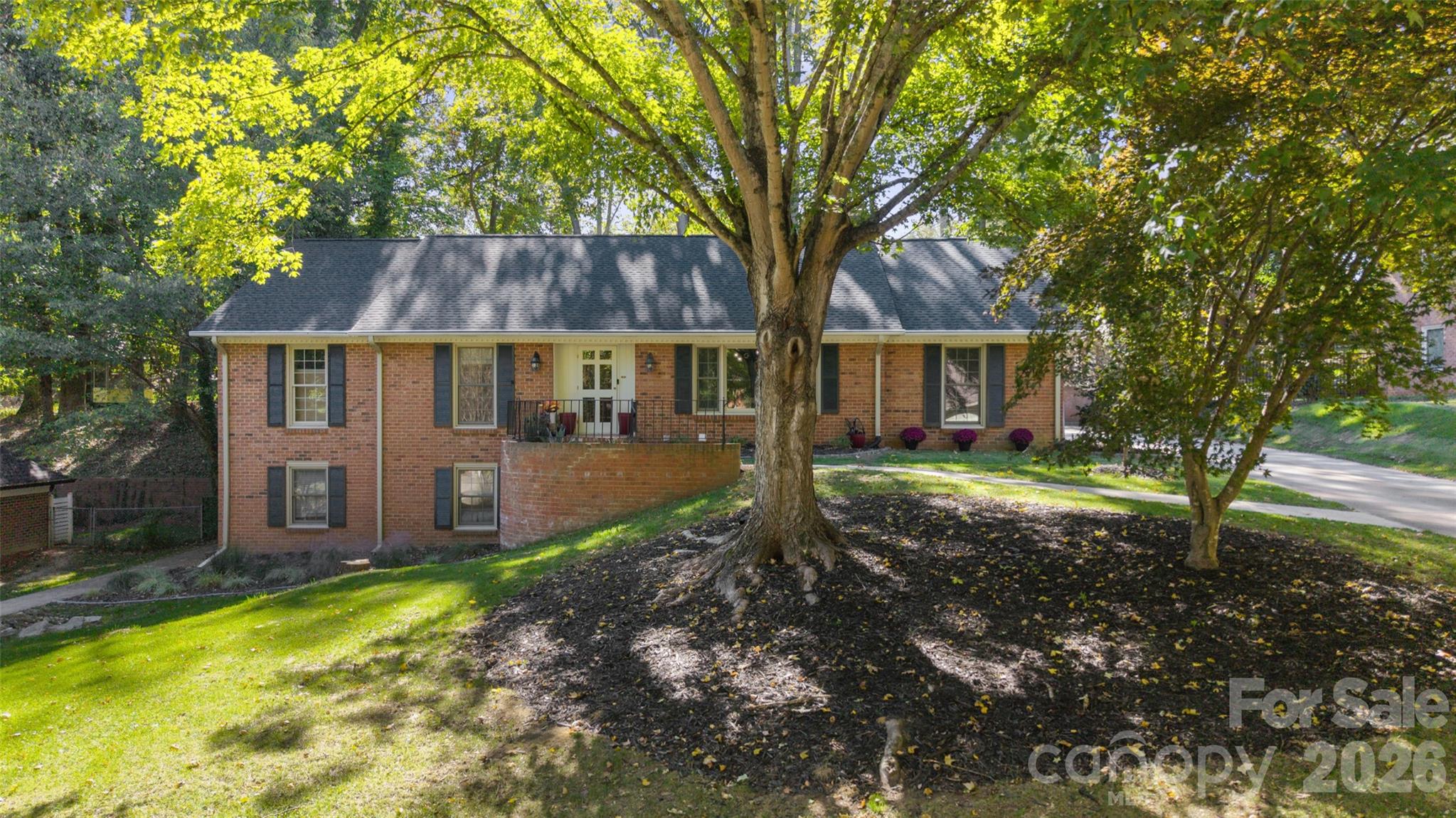 6626 Rocky Falls Road, Charlotte NC 28211