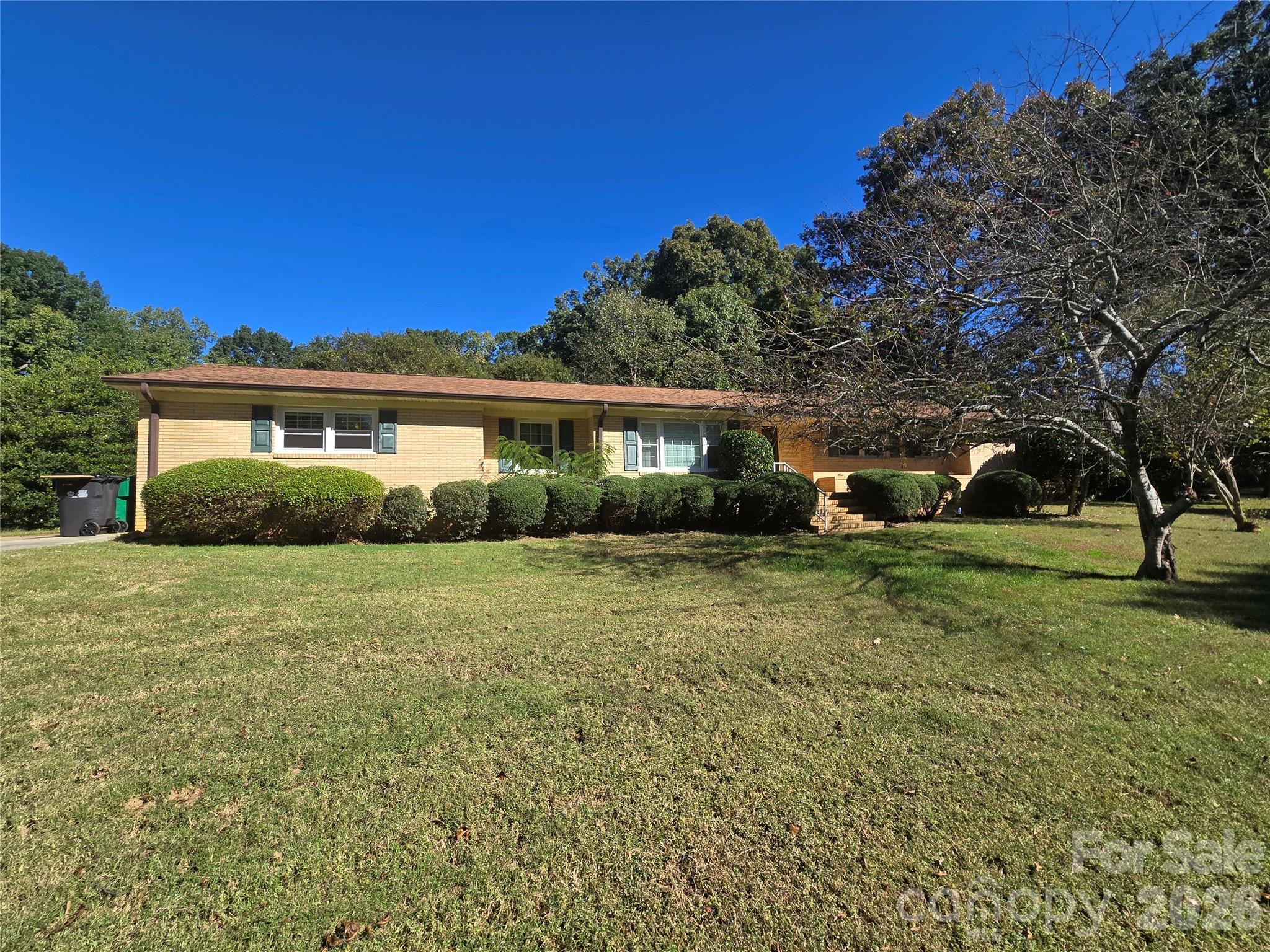 4449 Whispering Oaks Drive, Charlotte NC 28213