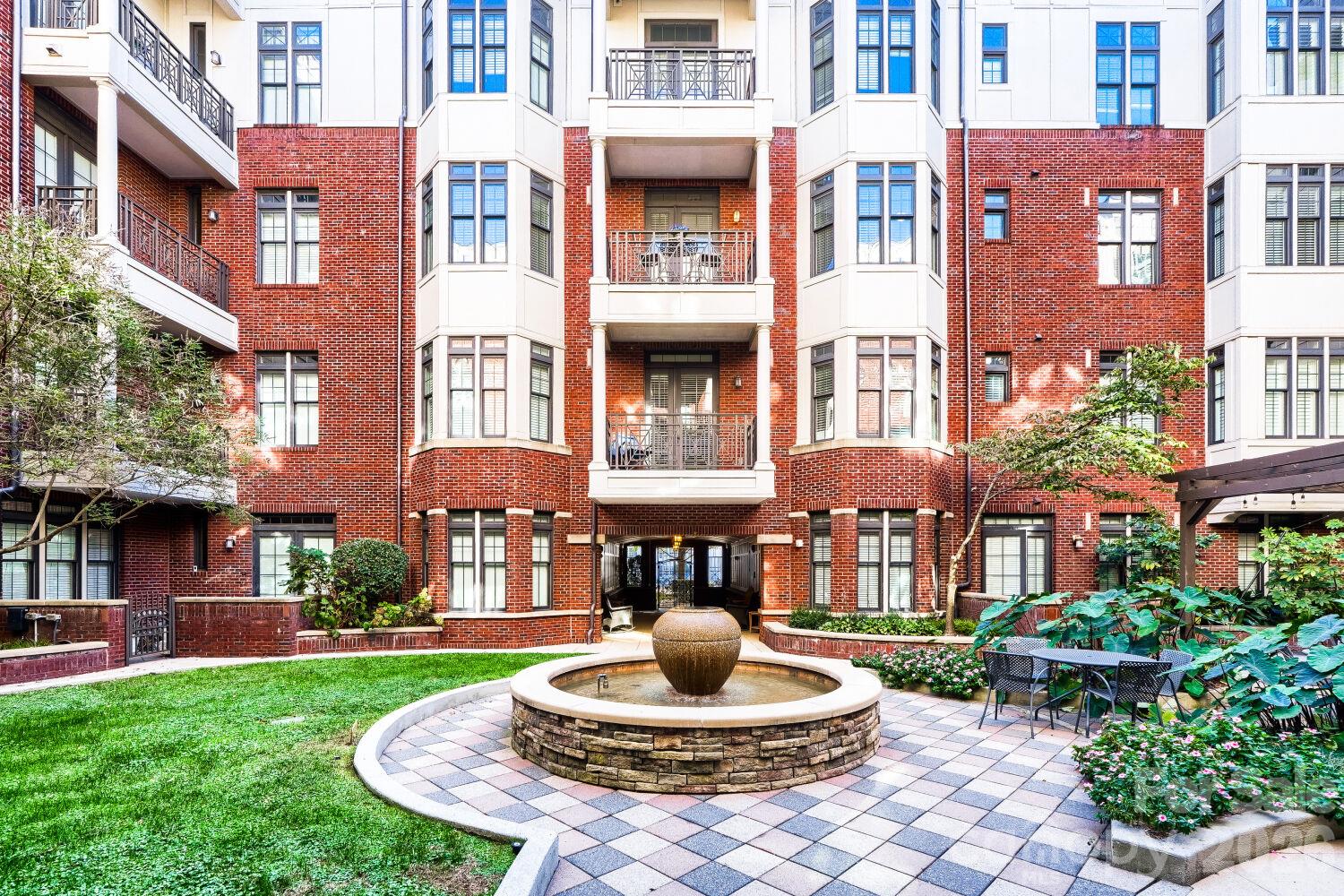 2810 Selwyn Avenue Unit 324, Charlotte NC 28209
