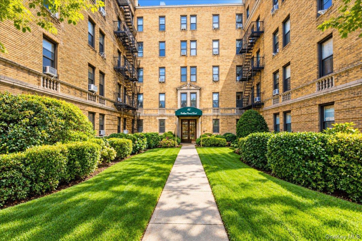 43 Calton Road Unit 4N, New Rochelle NY 10804