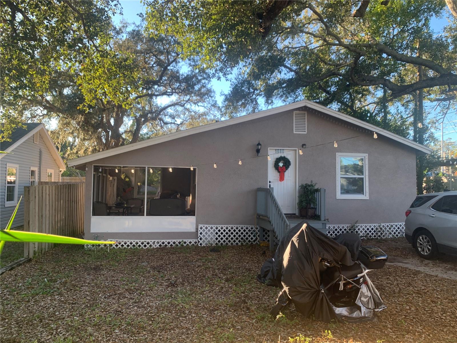 1880 SYLVAN DR, Clearwater FL 33755