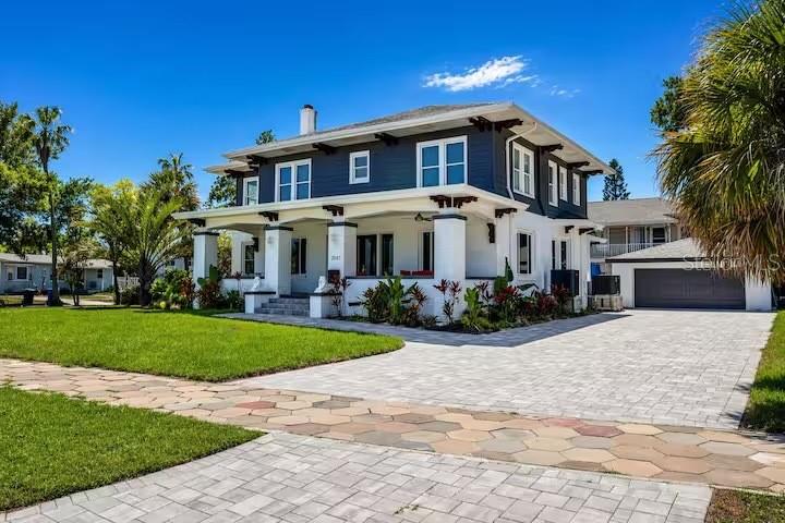 2041 BEACH DR SE, St Petersburg FL 33705