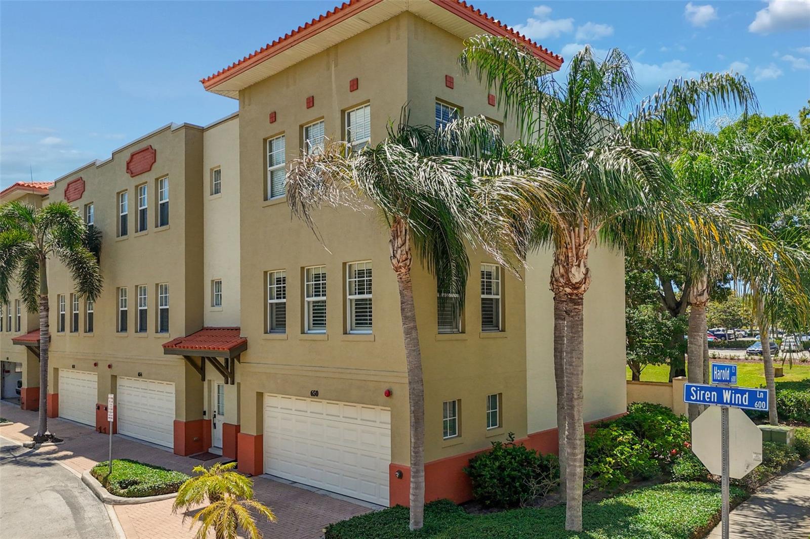 650 SIREN WIND LN, Clearwater FL 33756