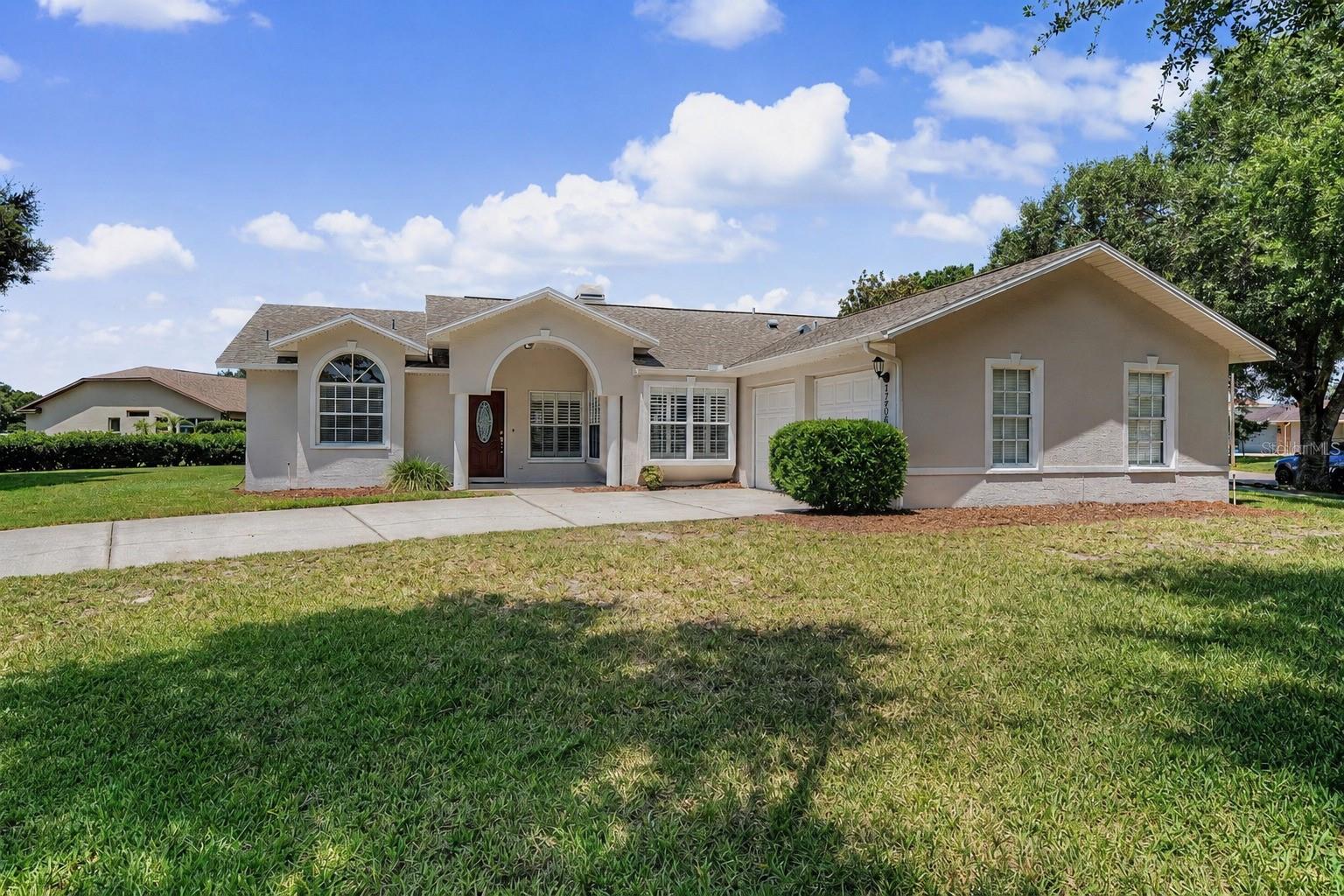 6208 HUNTINGTON DRIVE, Zephyrhills FL 33542