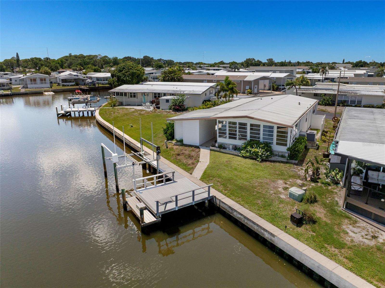 6806 MOUNT QUINCY DR NE #361, St Petersburg FL 33702