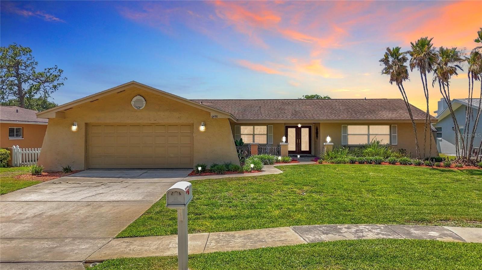 6490 BURNING TREE DR, Seminole FL 33777