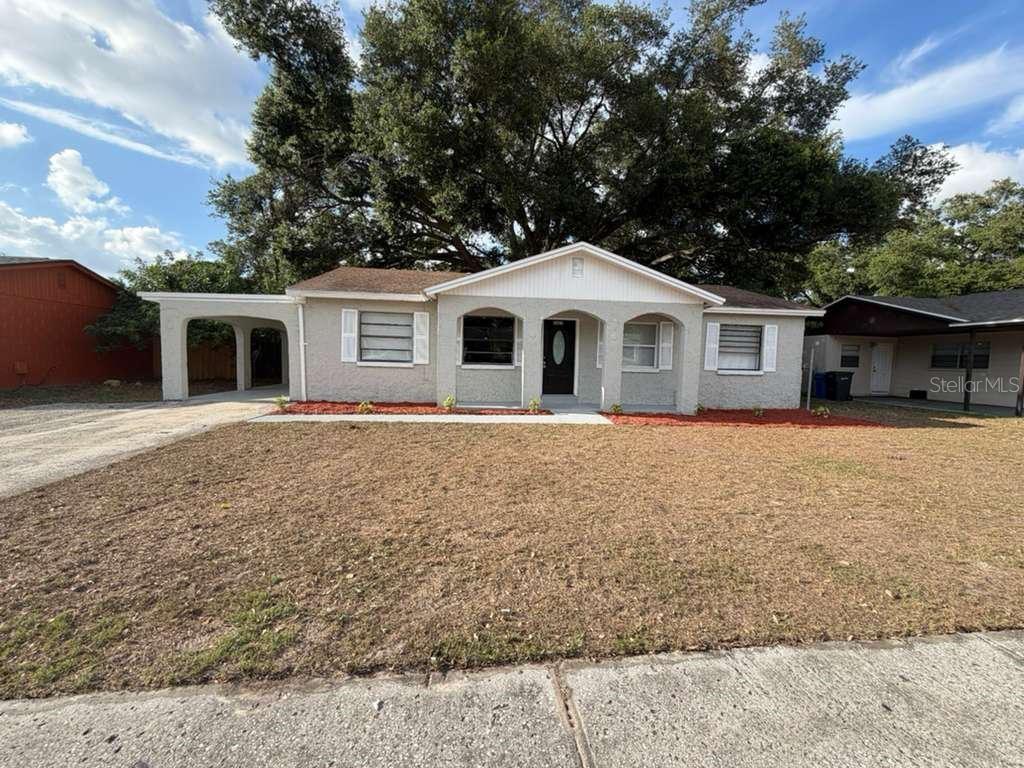 2065 BALFOUR CIR, Tampa FL 33619