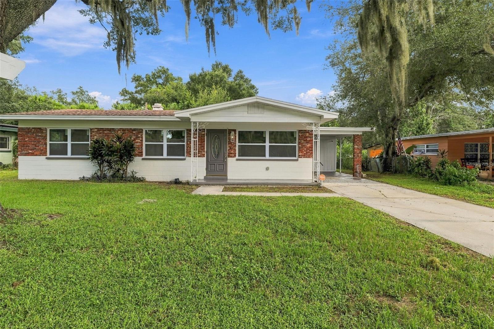 7815 PINE HILL DR, Tampa FL 33617