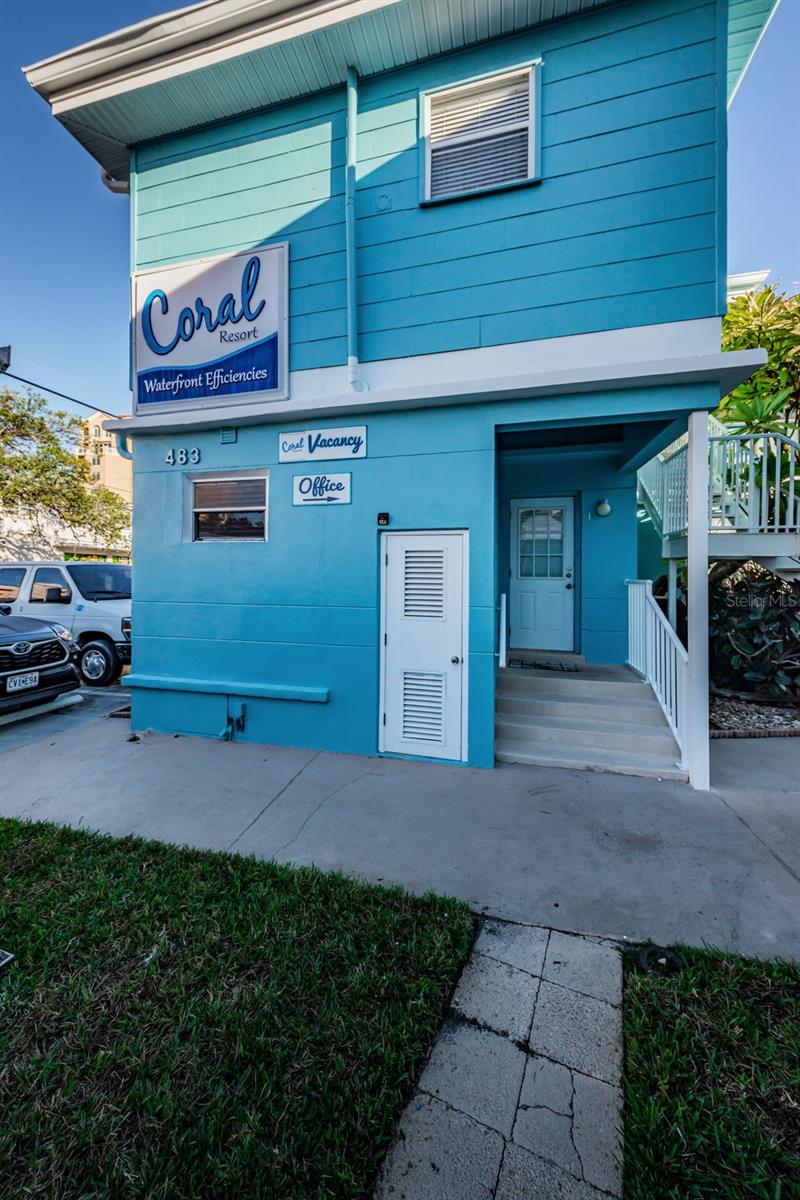 483 E SHORE DR #A4, Clearwater Beach FL 33767
