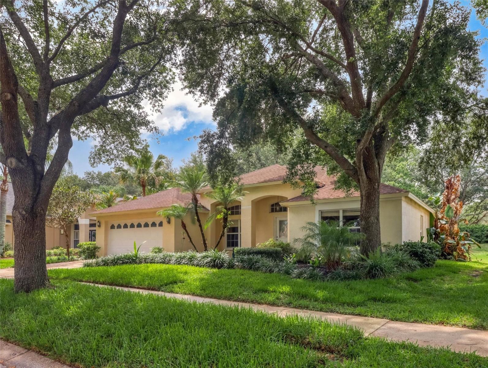 10110 WHISPER POINTE DR, Tampa FL 33647