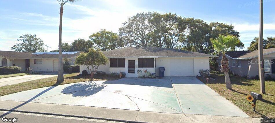 8220 FOX HOLLOW DR, Port Richey FL 34668