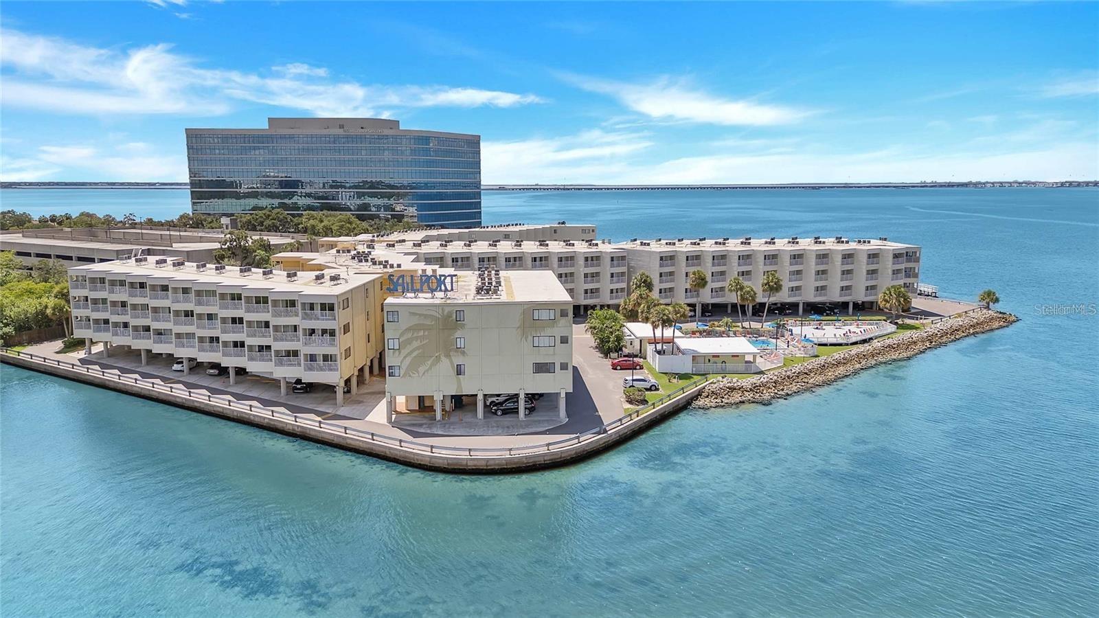 2506 N ROCKY POINT DR #301, Tampa FL 33607