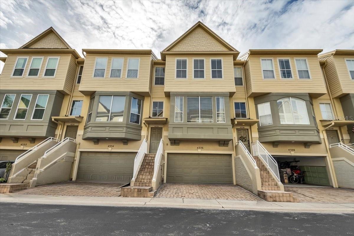 4336 SPINNAKER COVE LN, Tampa FL 33615