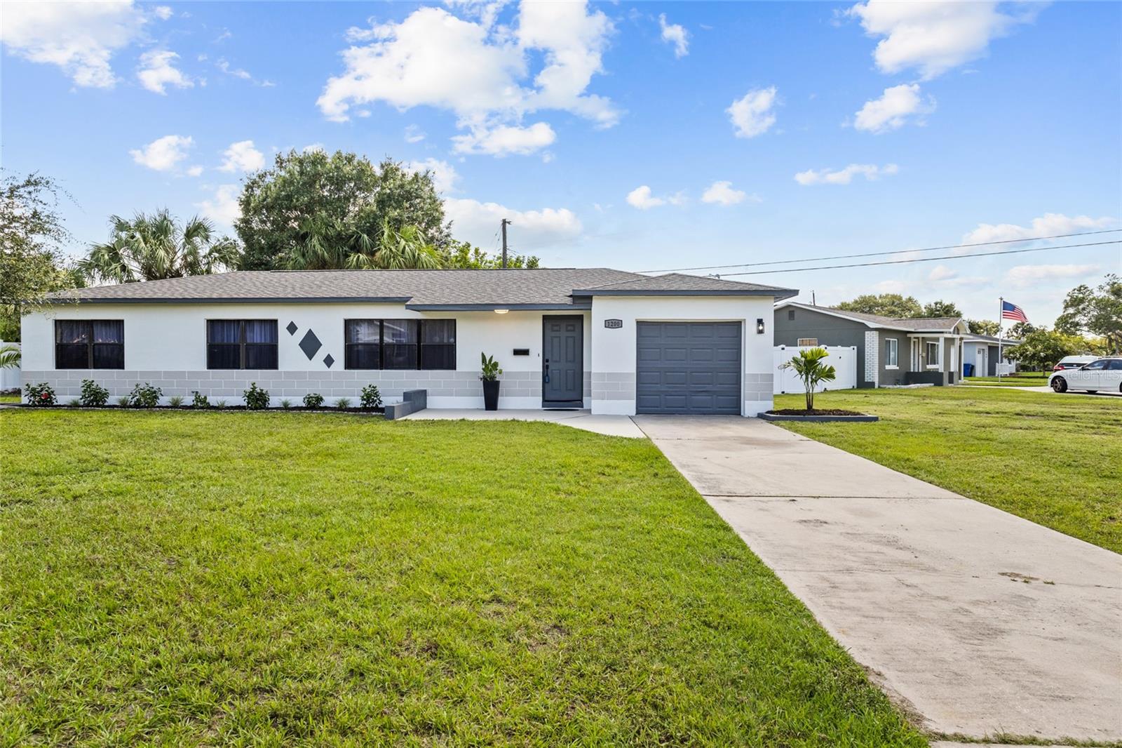 1200 63RD AVE N, St Petersburg FL 33702