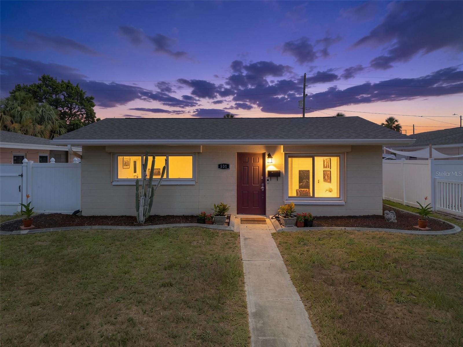 531 75TH AVE N, St Petersburg FL 33702