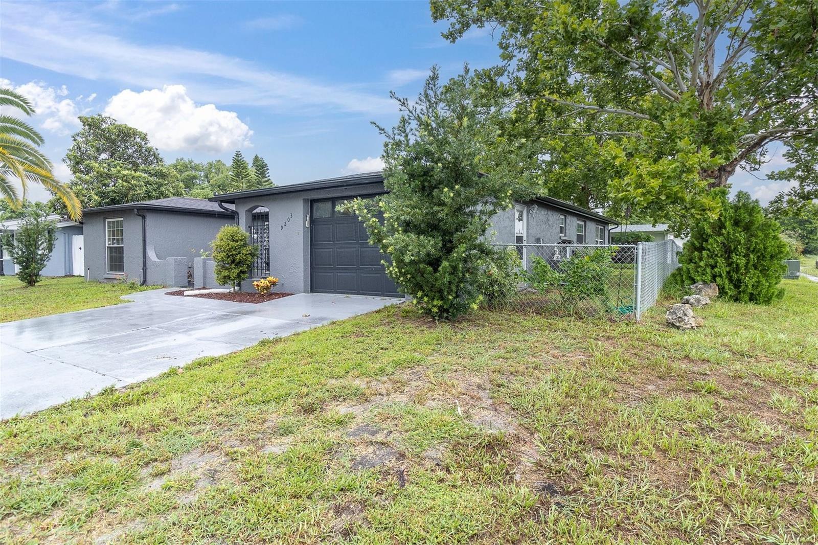 9203 GREENBRIAR LN, Port Richey FL 34668