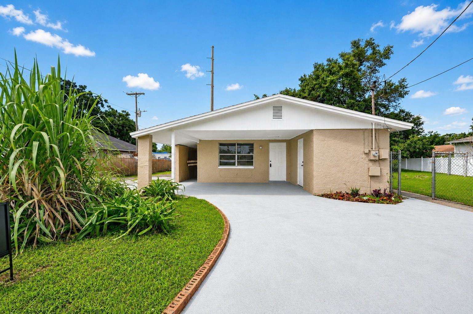3311 E CHELSEA ST, Tampa FL 33610