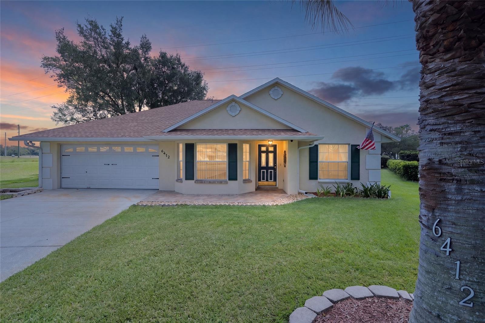 6412 LAURELWOOD DR, Zephyrhills FL 33542