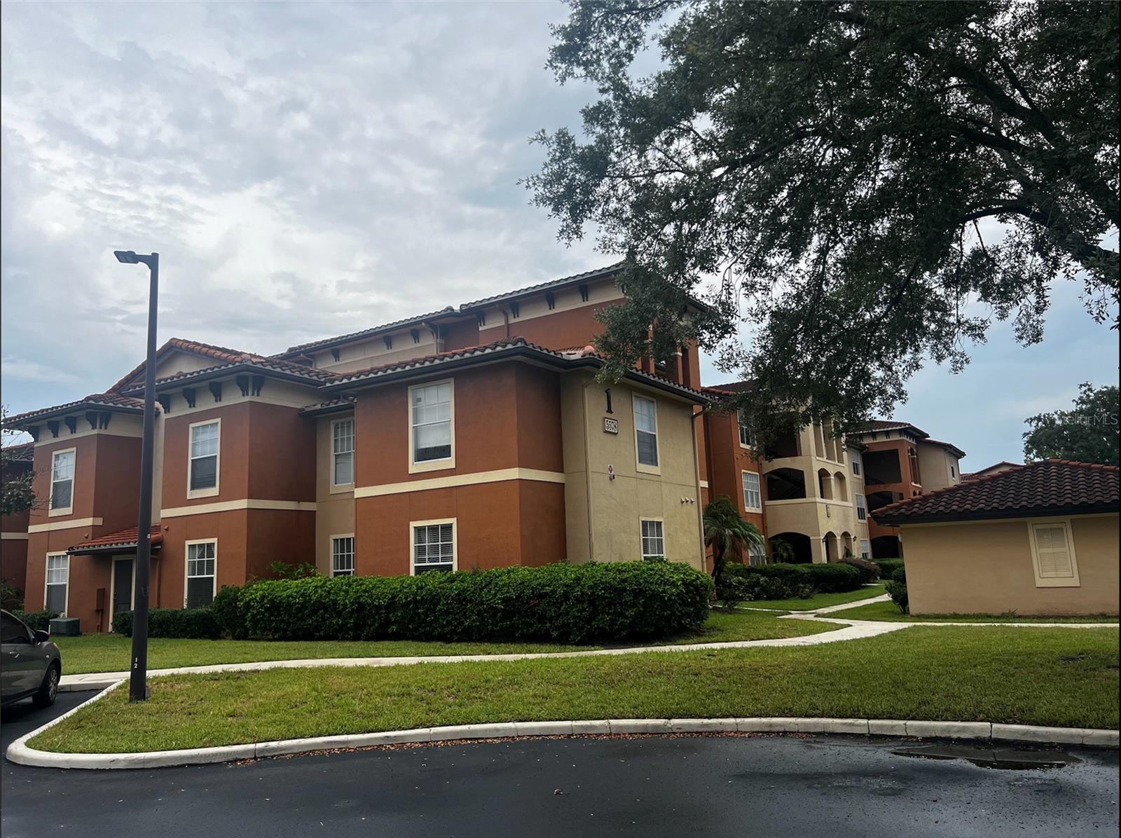 5578 METROWEST BLVD #1-201, Orlando FL 32811
