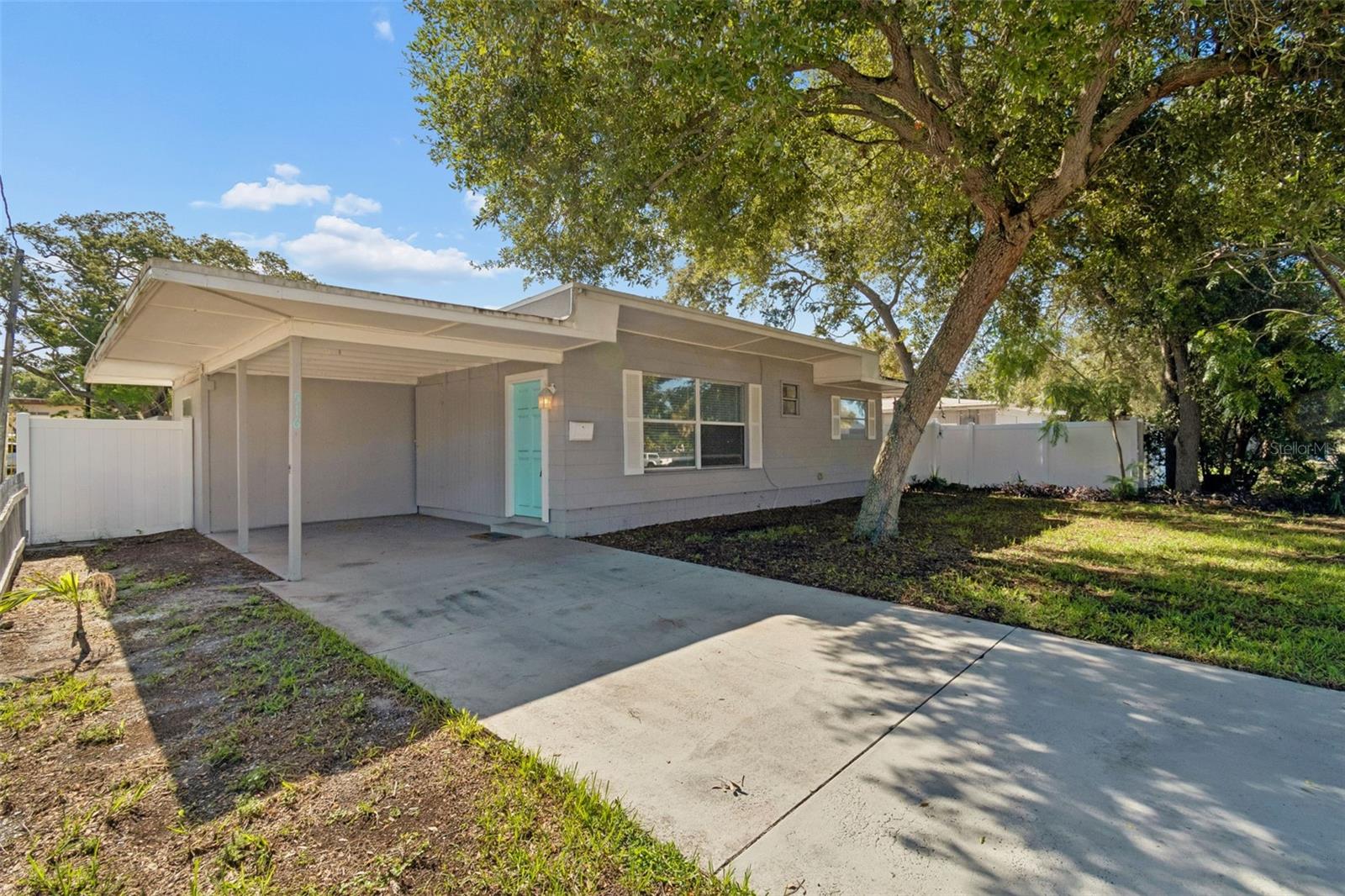 516 64TH ST S, St Petersburg FL 33707