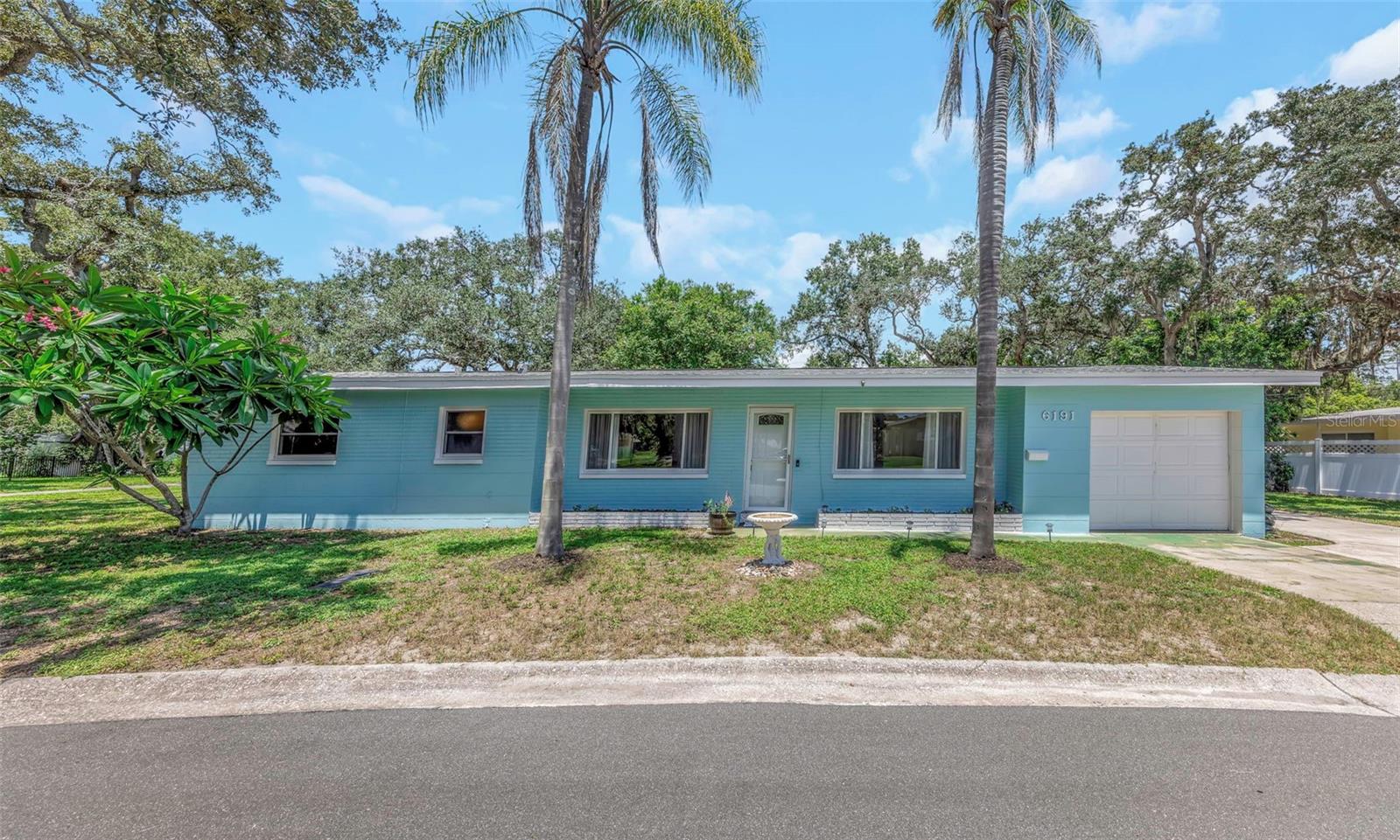 6191 6TH AVE S, St Petersburg FL 33707