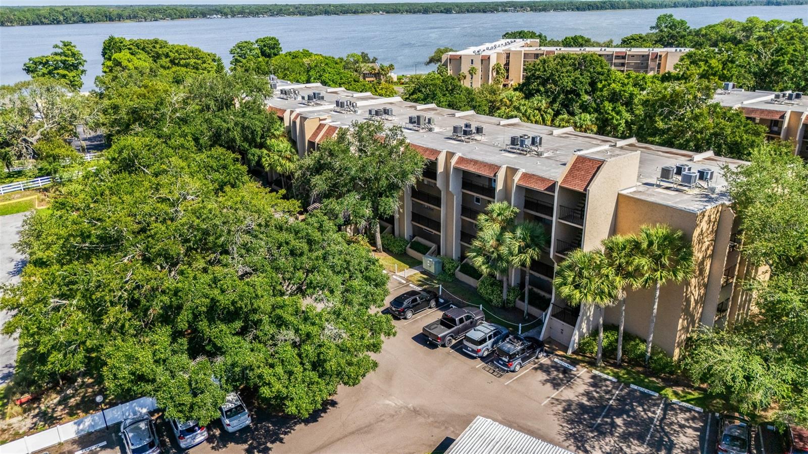 90 HIGHLAND AVE S #402, Tarpon Springs FL 34689