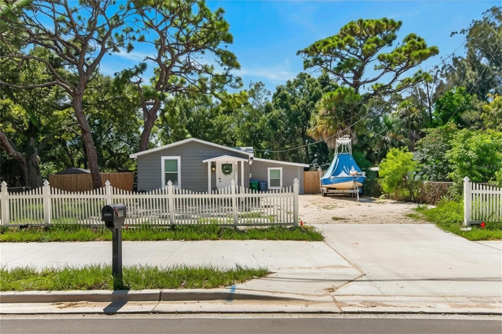 4804 71ST ST N, St Petersburg FL 33709