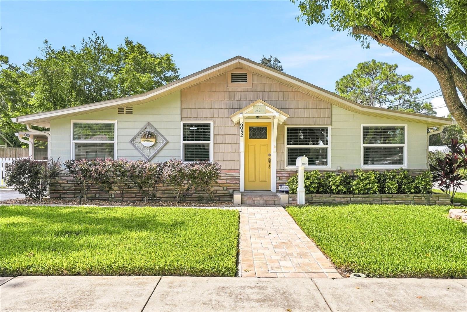 6052 NEBRASKA AVE, New Port Richey FL 34653