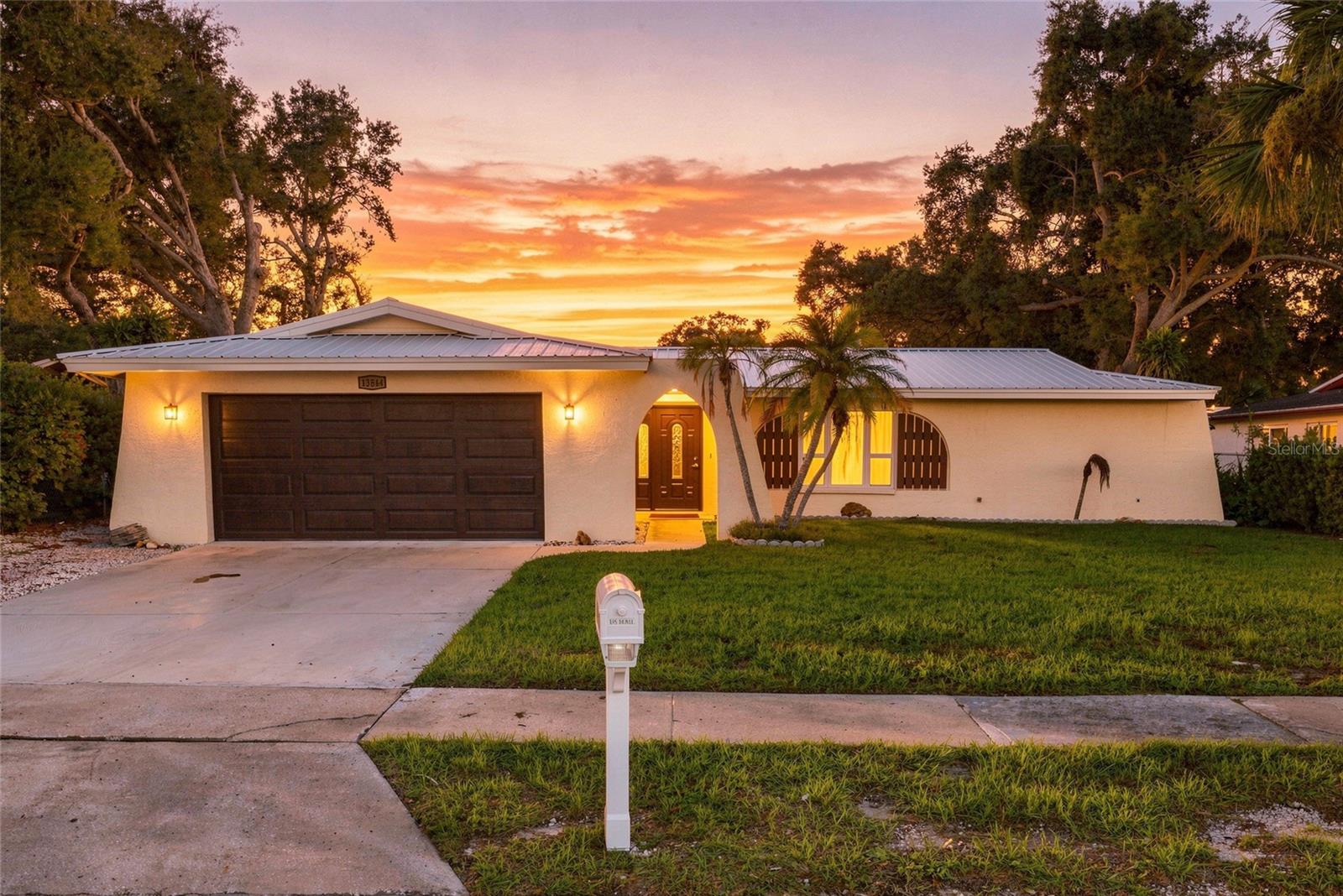 13344 88TH AVE, Seminole FL 33776