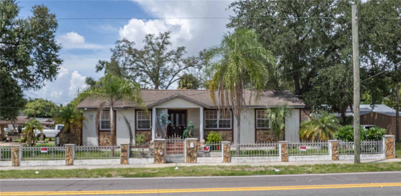 5104 N 34TH ST, Tampa FL 33610