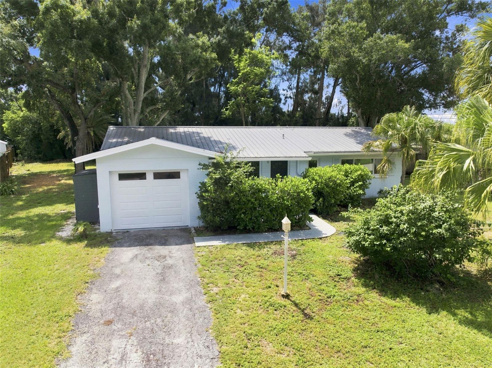 6100 35TH AVE N, St Petersburg FL 33710