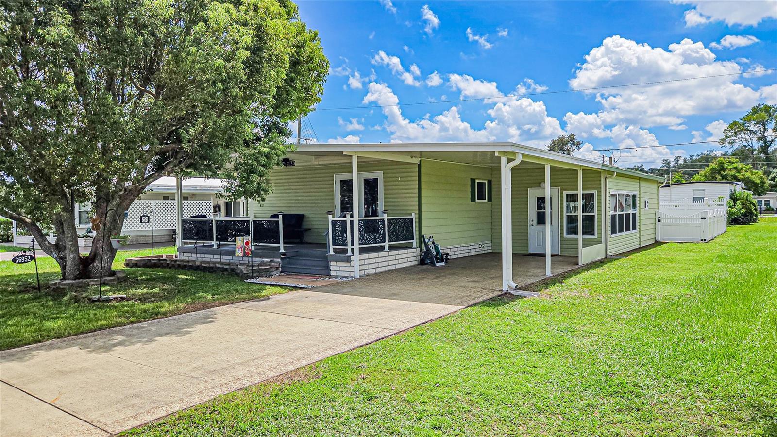 36952 GRACE AVE, Zephyrhills FL 33542