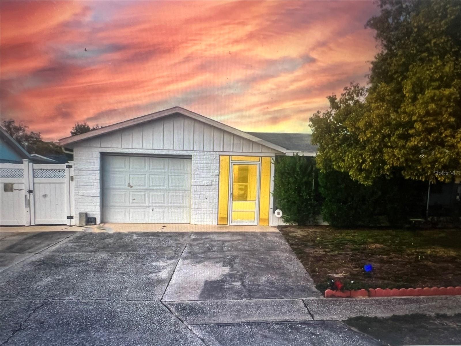 6211 MORAY AVE, New Port Richey FL 34653
