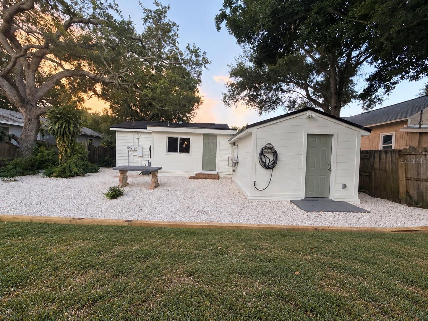 1617 43RD ST S, St Petersburg FL 33711