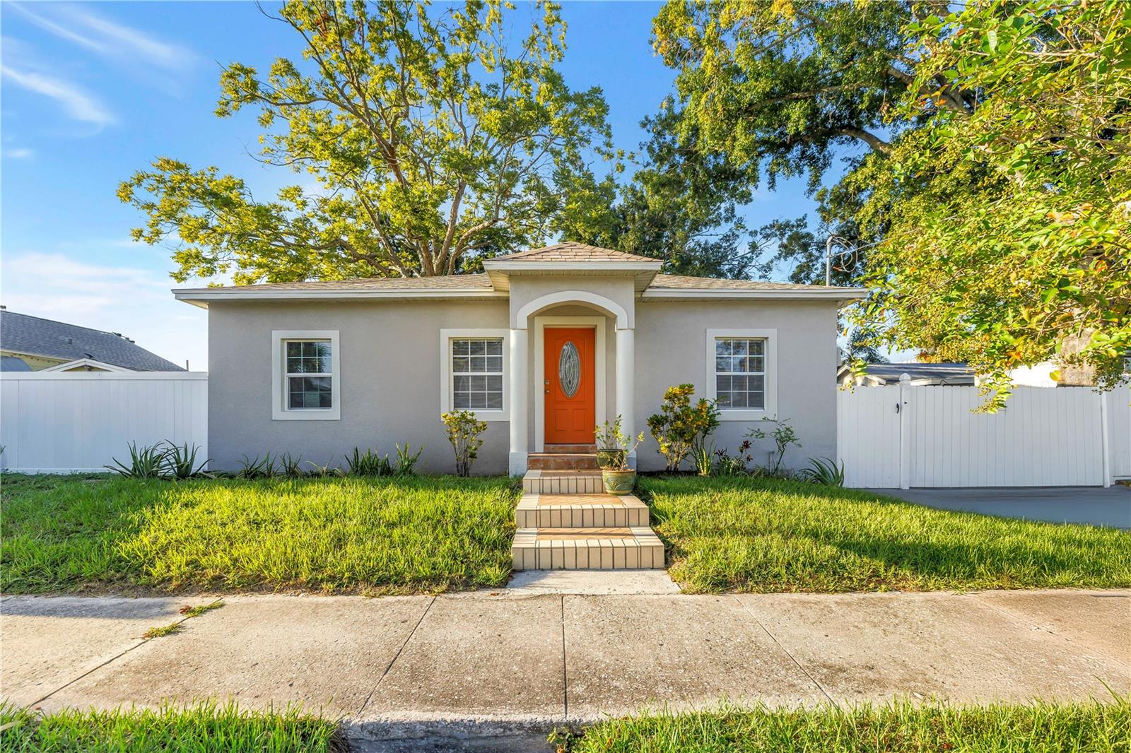 2906 W MAIN ST, Tampa FL 33607