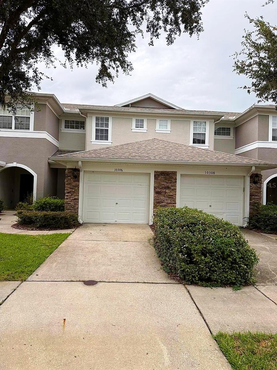 10306 STONE MOSS AVE, Tampa FL 33647