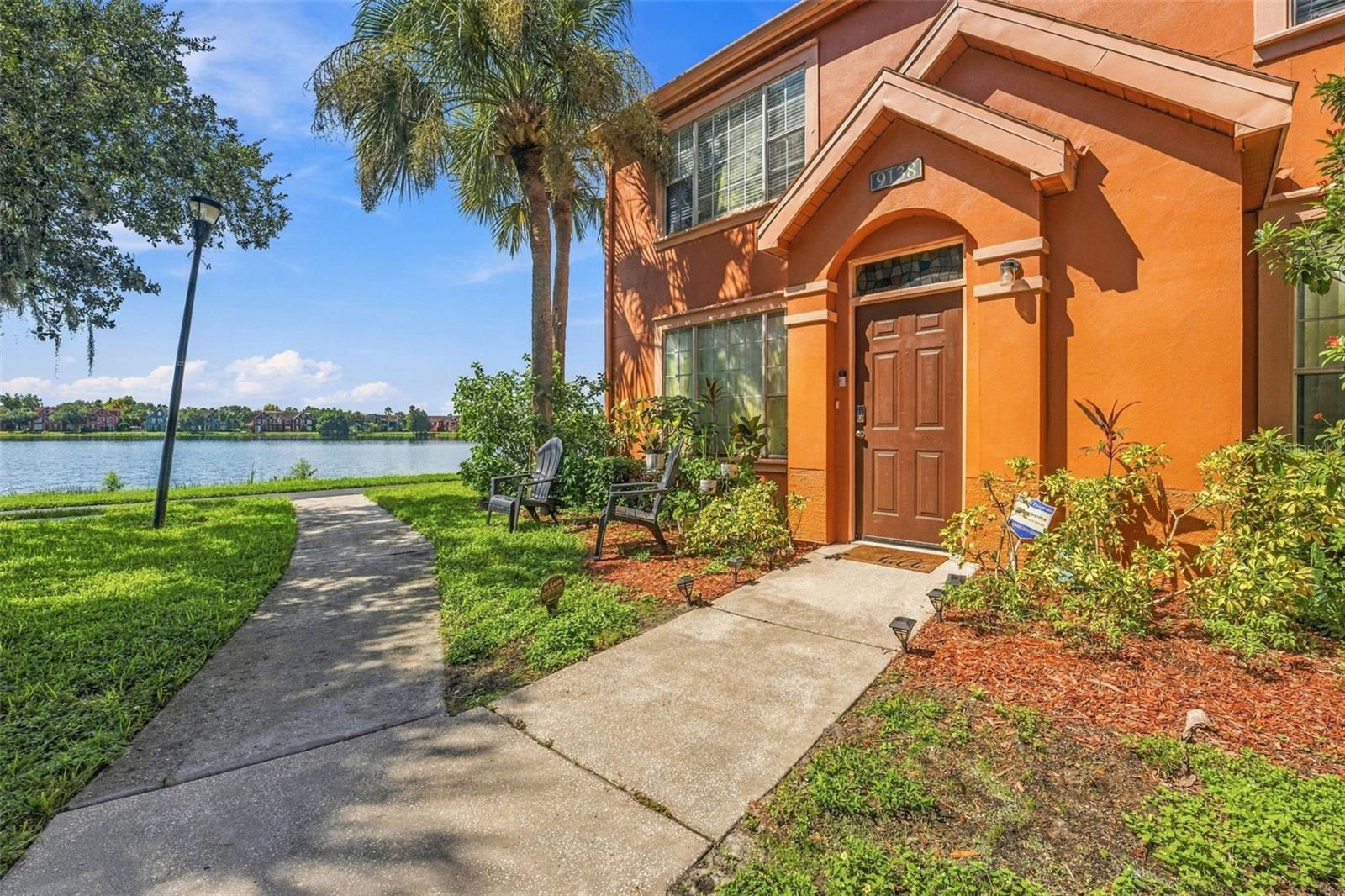 9138 LAKE CHASE ISLAND WAY, Tampa FL 33626