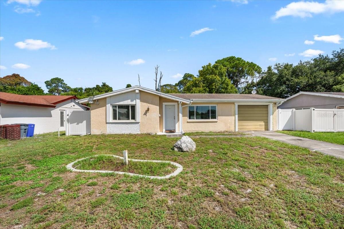 4041 WOODSVILLE DR, New Port Richey FL 34652
