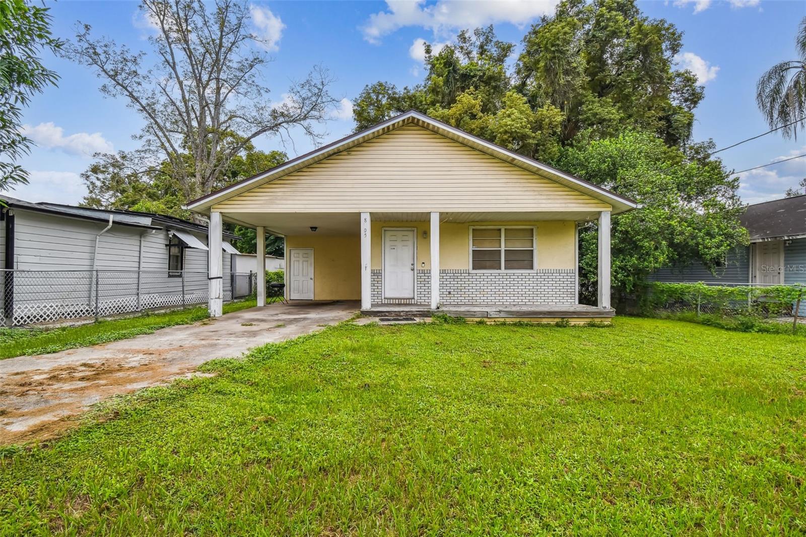 8205 N SEMMES ST, Tampa FL 33604